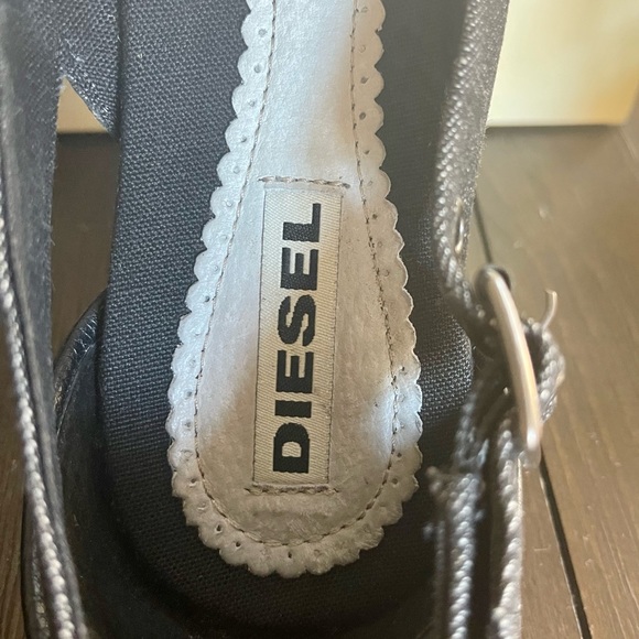 Diesel 1978 Women’s Water Lily Sandals - Picture 13 of 14